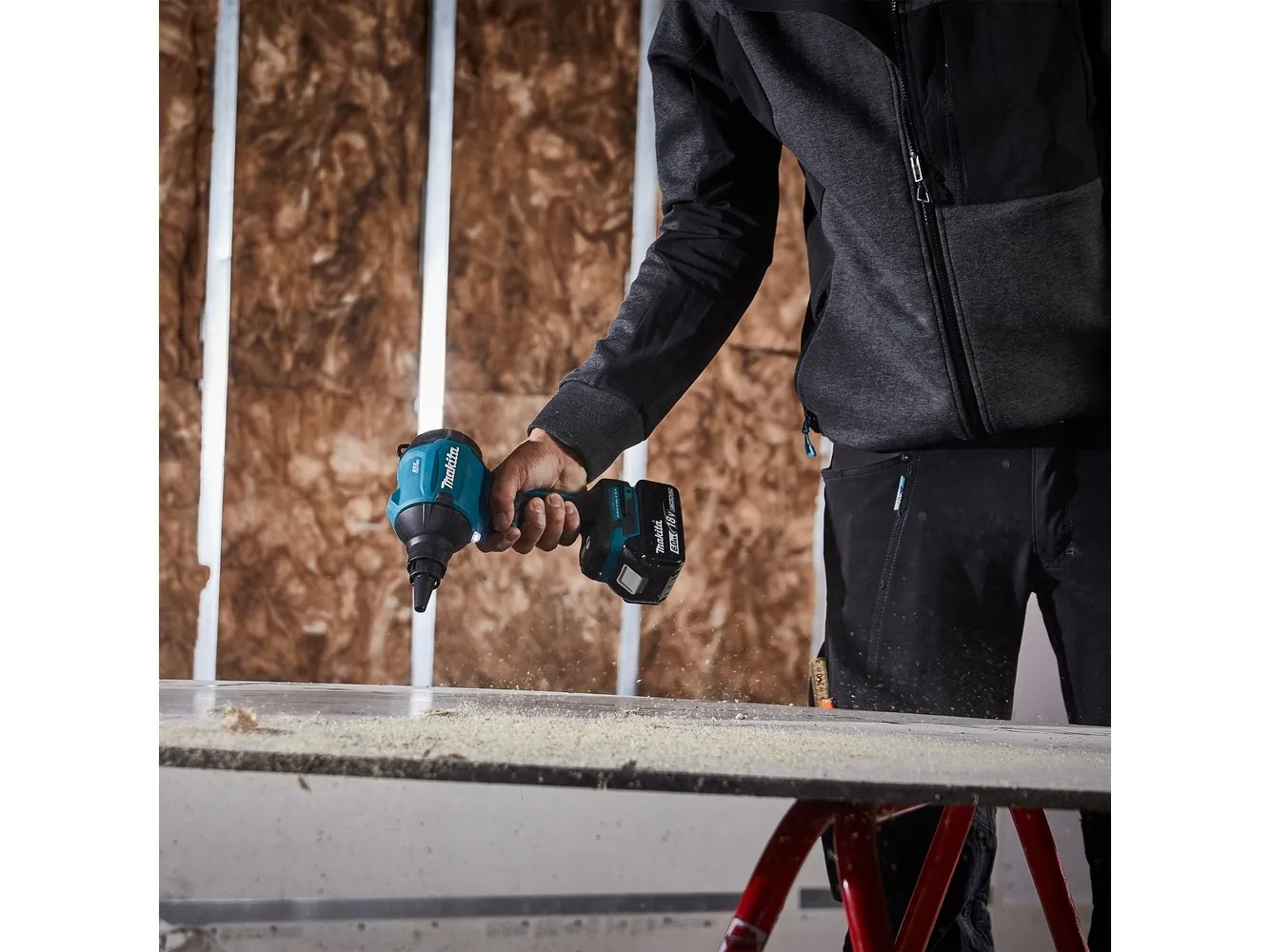 MAKITA AKKUGEBLäSE DAS180