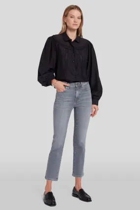   THE STRAIGHT CROP SLIM ILLUSION RUNAWAY 